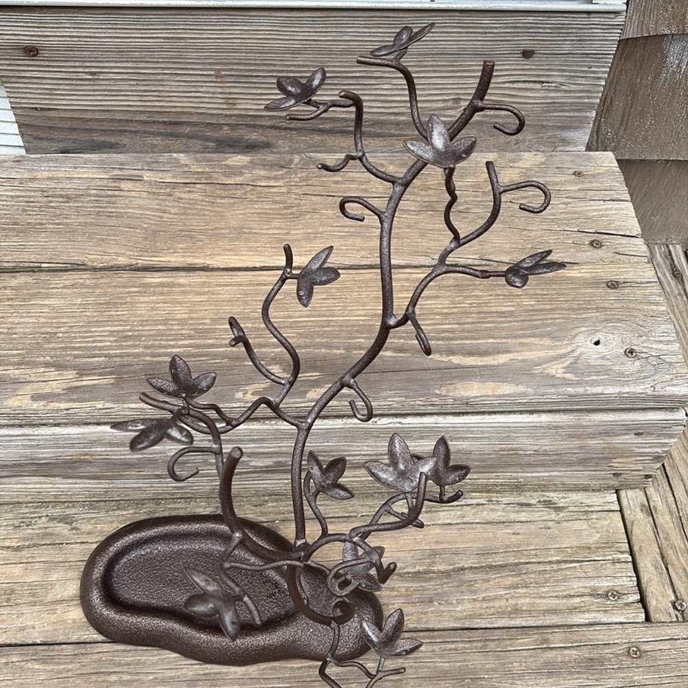 Jewelry stand Elegant Bronze Tree Sculpture - Picture 6 of 10